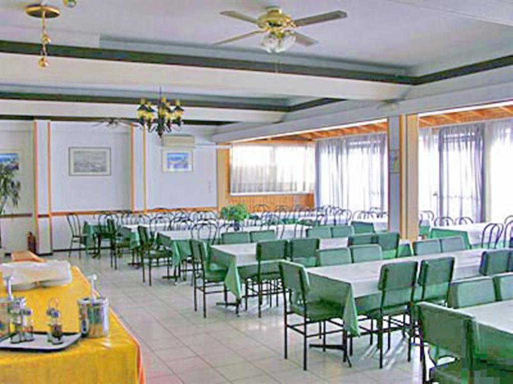 Filoxenia Hotel Атина Екстериор снимка